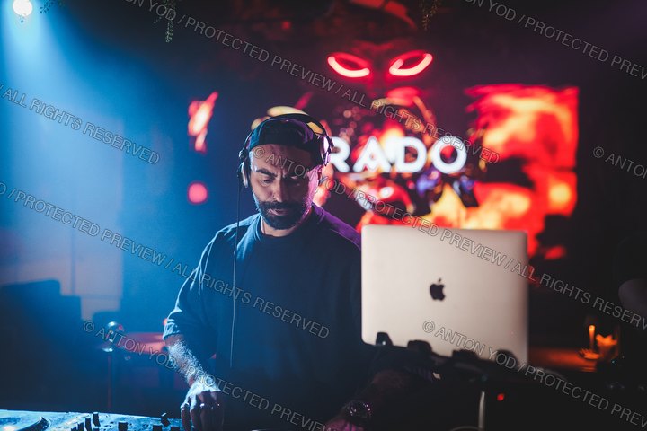 Event portfolio photograph by Anton Yod — 009.