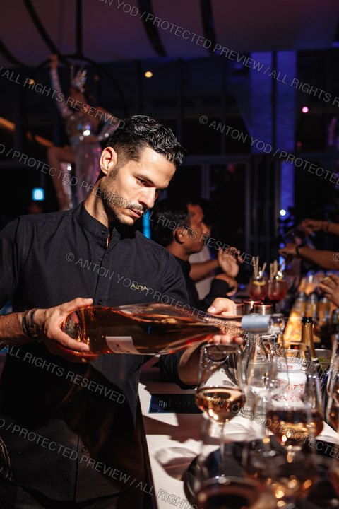 Event portfolio photograph by Anton Yod — 032.