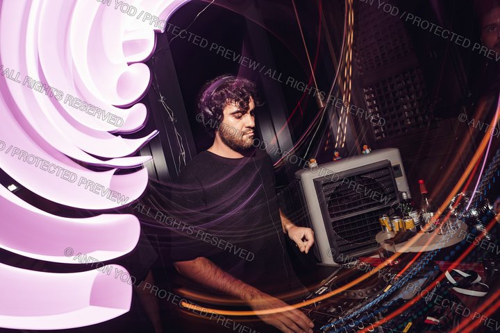 Event portfolio photograph by Anton Yod — 084.