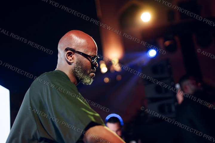 Event portfolio photograph by Anton Yod — 087.