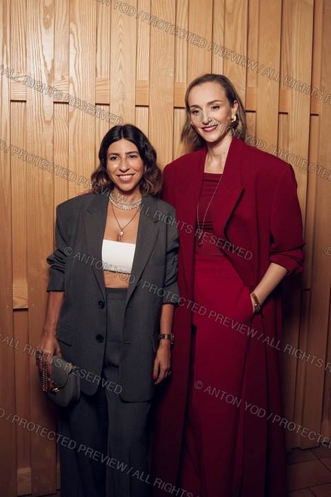 Event portfolio photograph by Anton Yod — 100.