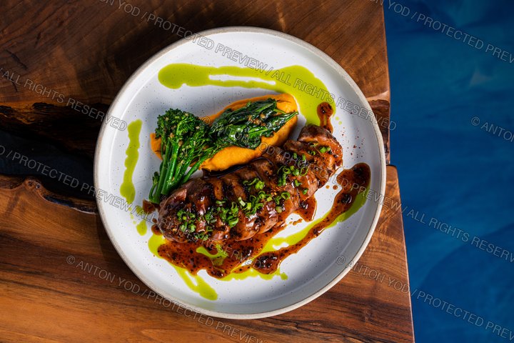 Food portfolio photograph by Anton Yod — 056.