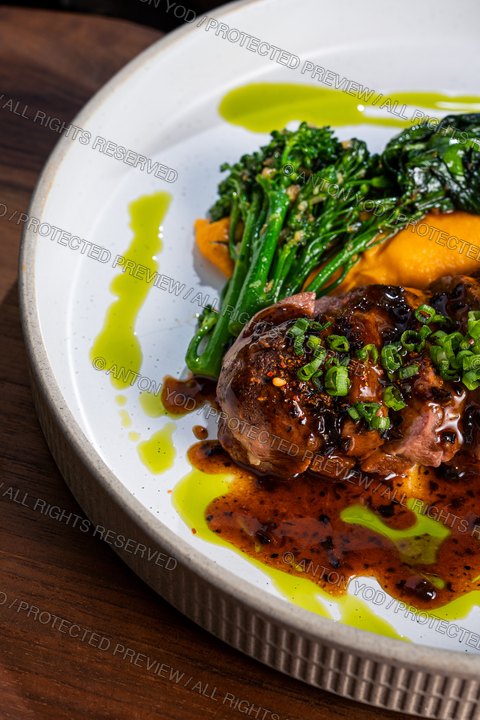 Food portfolio photograph by Anton Yod — 072.