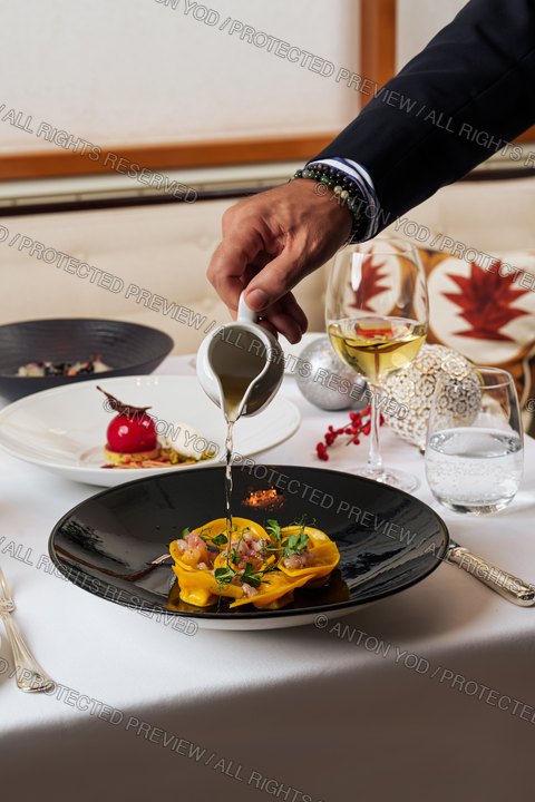 Food portfolio photograph by Anton Yod — 101.