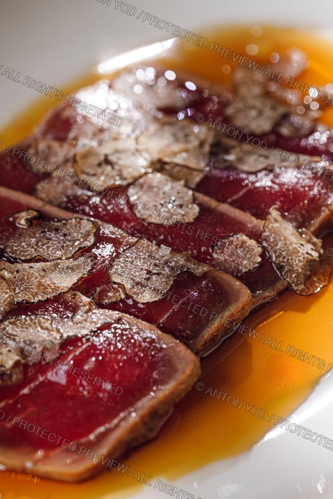 Food portfolio photograph by Anton Yod — 112.