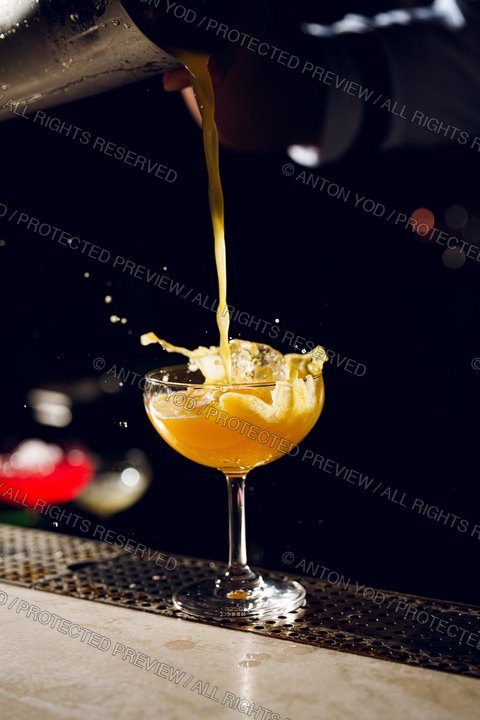 Cocktail portfolio photograph by Anton Yod — 132.