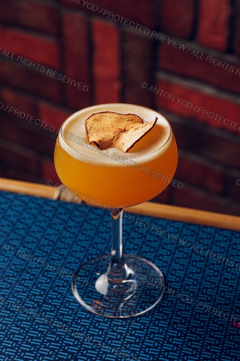 Cocktail portfolio photograph by Anton Yod — 136.