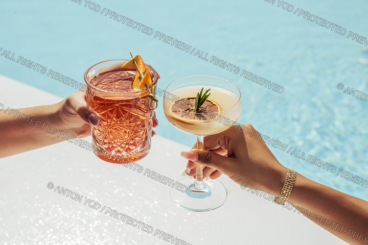 Cocktail portfolio photograph by Anton Yod — 144.