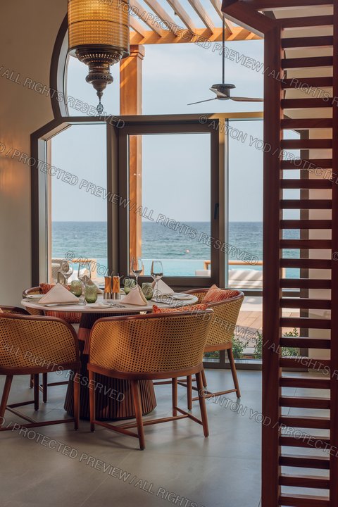 Interior portfolio photograph by Anton Yod — 002.