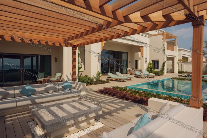 Interior portfolio photograph by Anton Yod — 007.