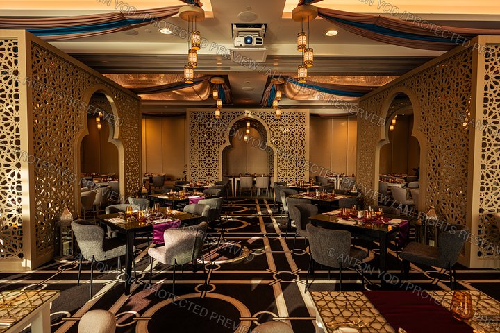 Interior portfolio photograph by Anton Yod — 051.