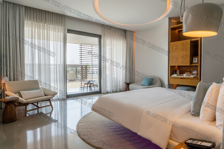 Interior portfolio photograph by Anton Yod — 060.