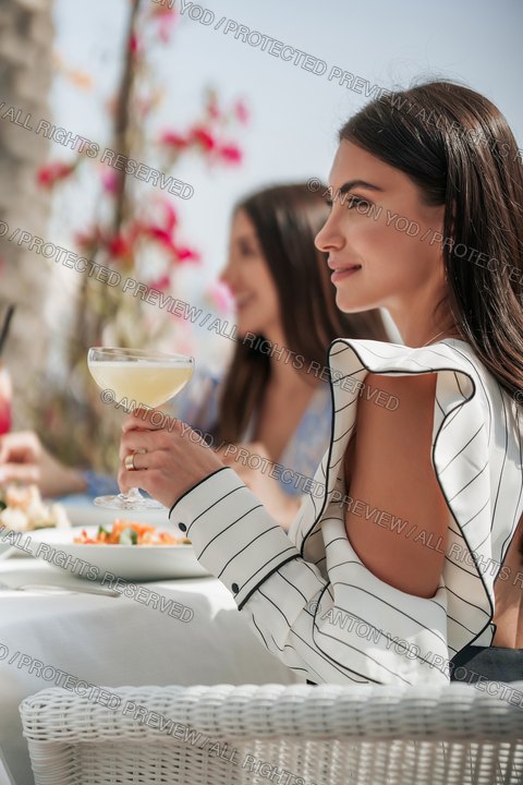 Commercial lifestyle portfolio photograph by Anton Yod — 017.