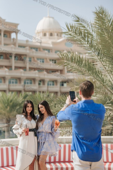 Commercial lifestyle portfolio photograph by Anton Yod — 018.