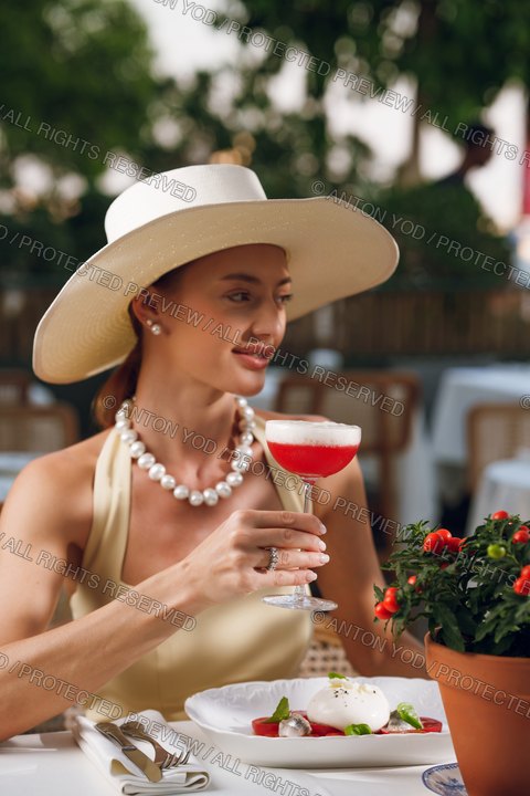 Commercial lifestyle portfolio photograph by Anton Yod — 030.