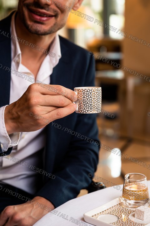 Commercial lifestyle portfolio photograph by Anton Yod — 047.