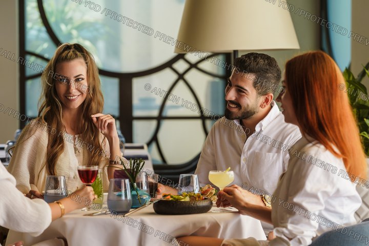 Commercial lifestyle portfolio photograph by Anton Yod — 055.