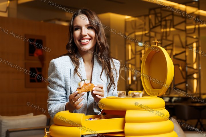 Commercial lifestyle portfolio photograph by Anton Yod — 074.